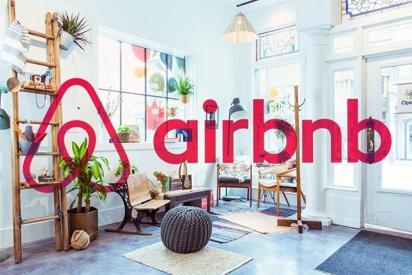 Airbnb-thanh-cong-den-tu-1-cai-nem-hoi-va-bua-sang-ngu-coc-03