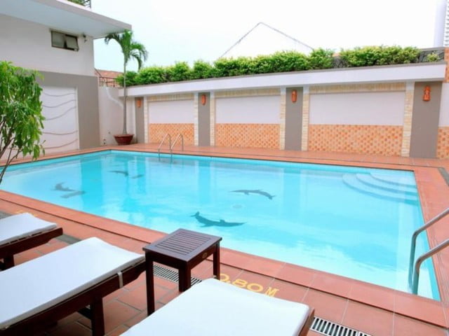Top 5 khách sạn Nha Trang có bể bơi không thể không biết