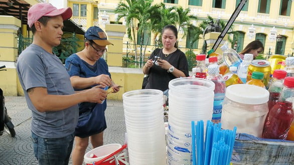 Mẹo nhỏ để hạn chế xả rác thải nhựa trong mỗi chuyến du lịch