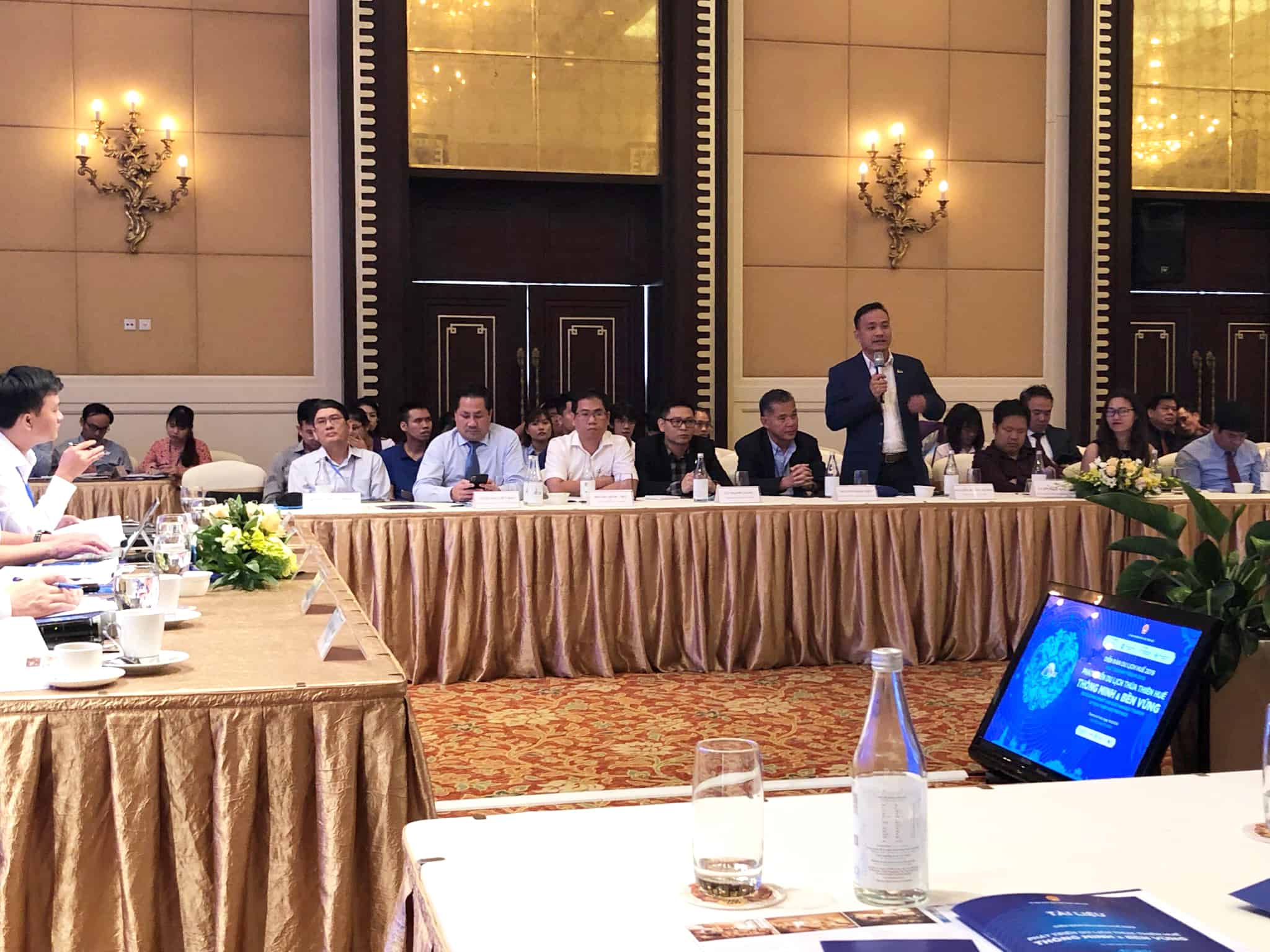 CEO ezCloud trình bày tham luận tại Diễn đàn Du lịch Huế 2019