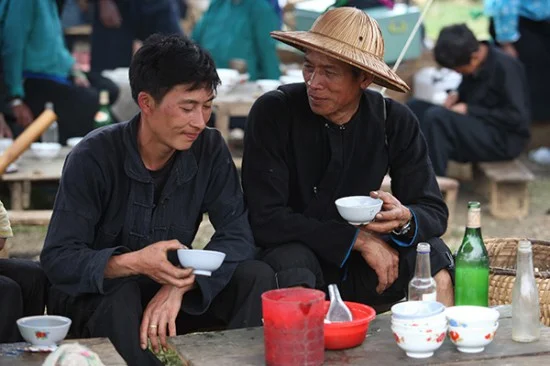 Uống rượu ngô trở thành văn hóa của người Hà Giang