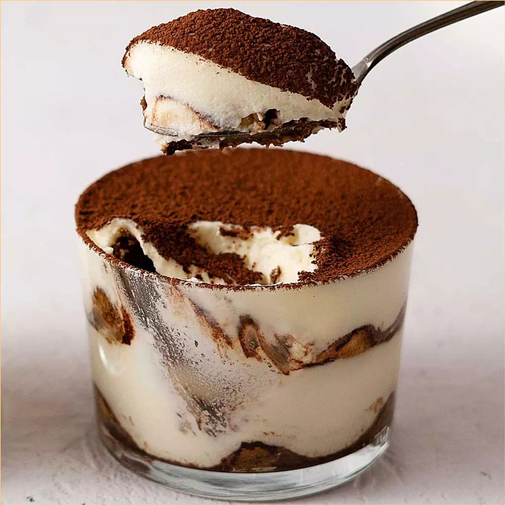 múc bánh tiramisu