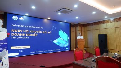 ông nguyễn trung tiến - phó gđ sở thông tin và truyền thông phát biểu tại ngày hội chuyển đổi số