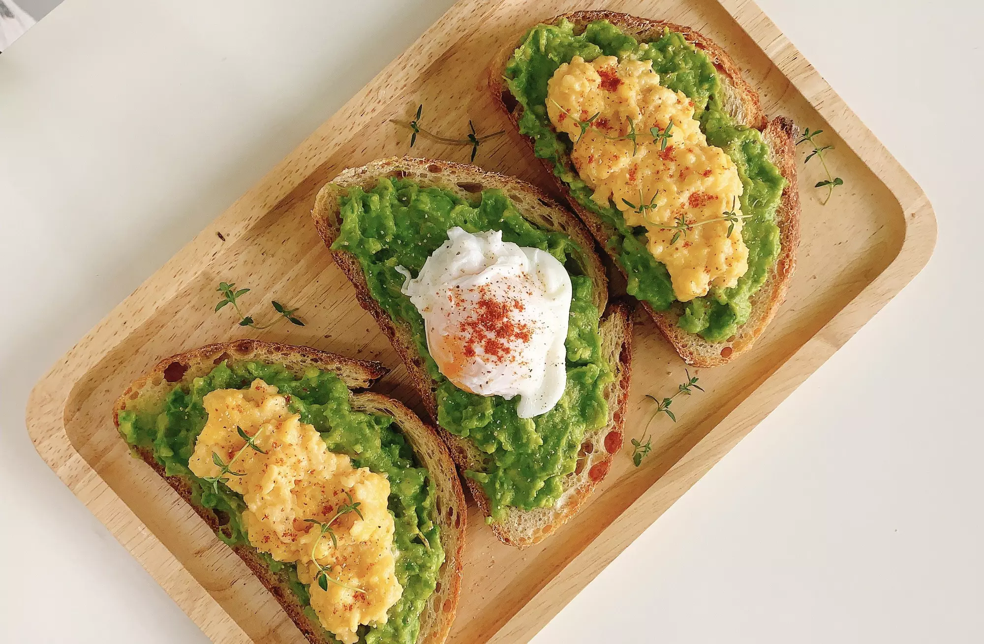 avocado toast là gì