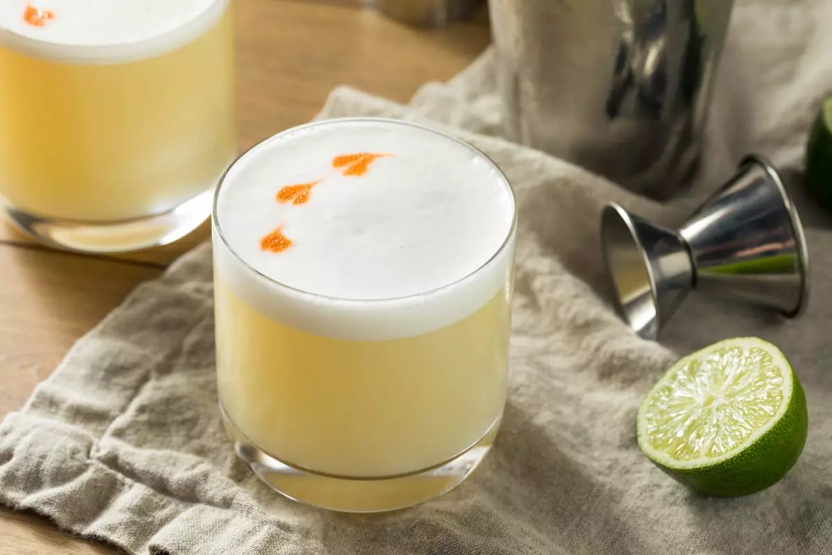 cocktail pisco sour