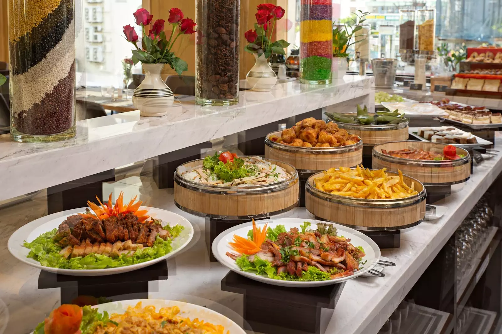 buffet bữa sáng tại khách sạn