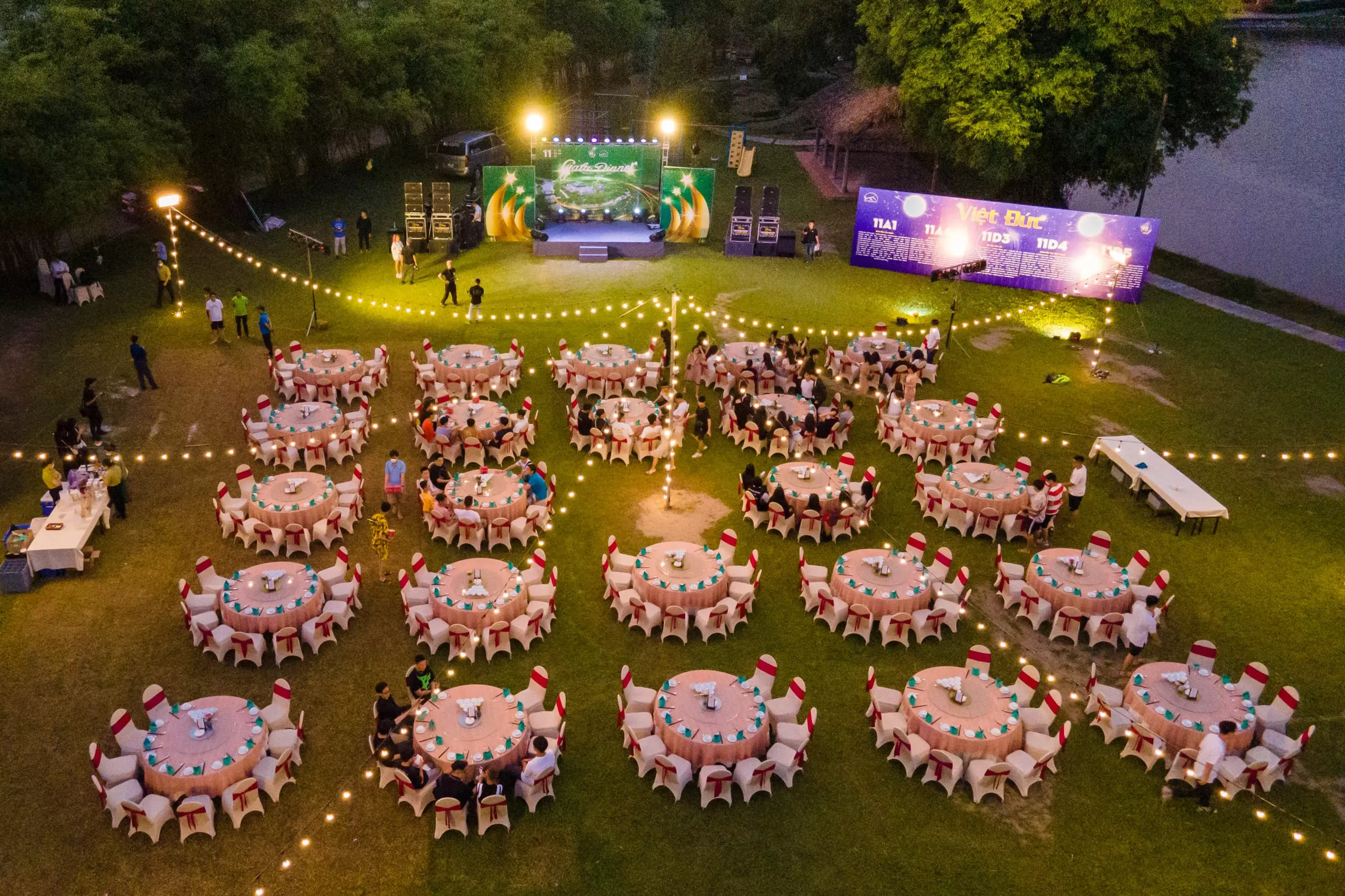 gala dinner chúc mừng năm mới