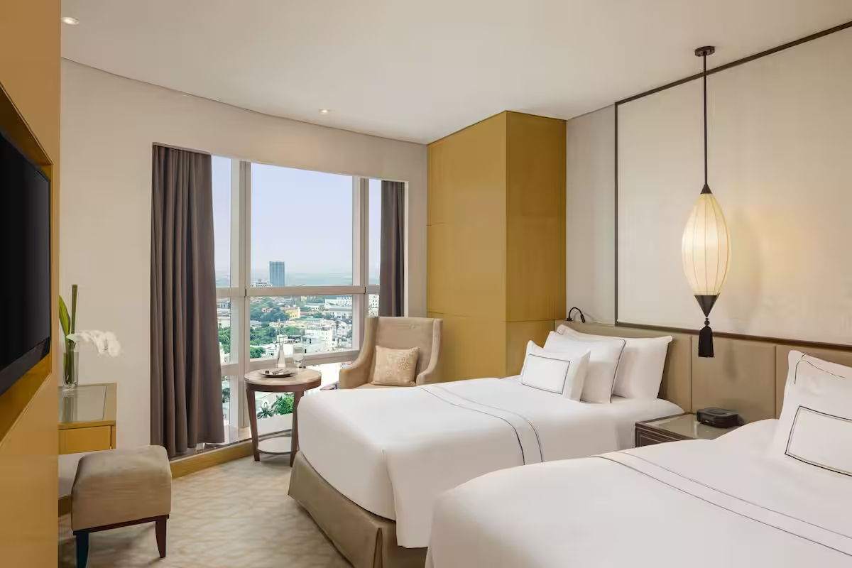 khách sạn melia hanoi