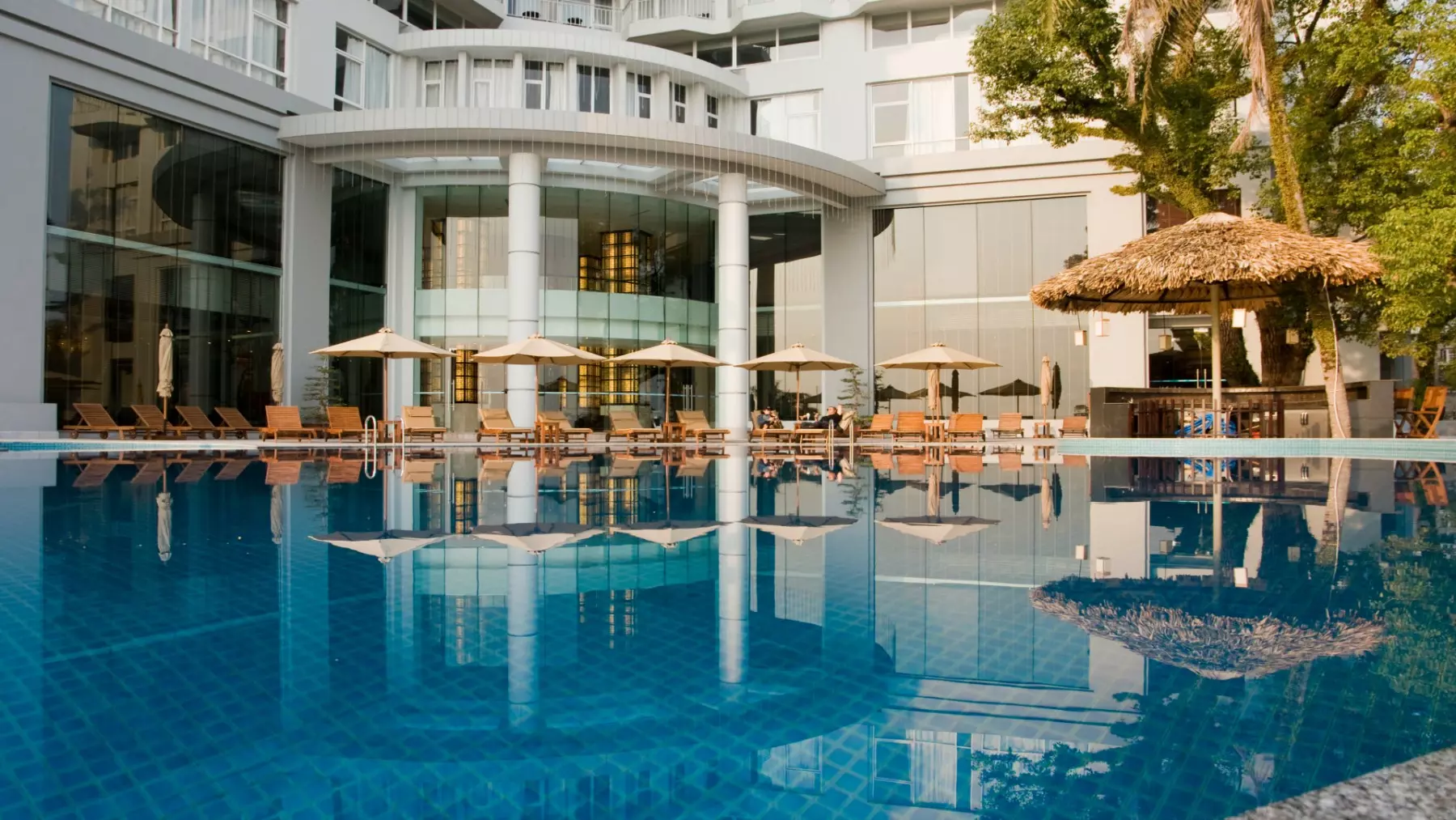 khách sạn novotel hạ long