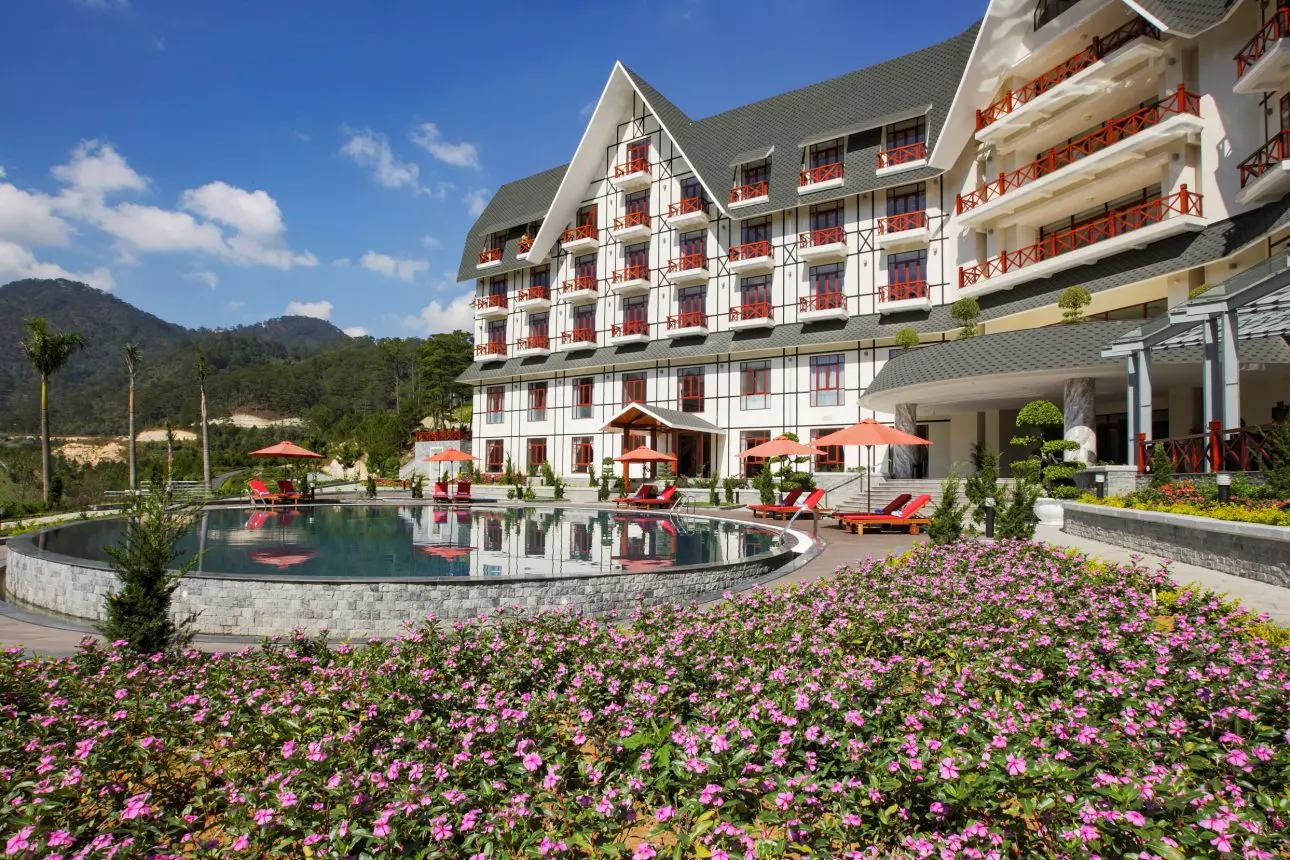 swiss belresort tuyen lam