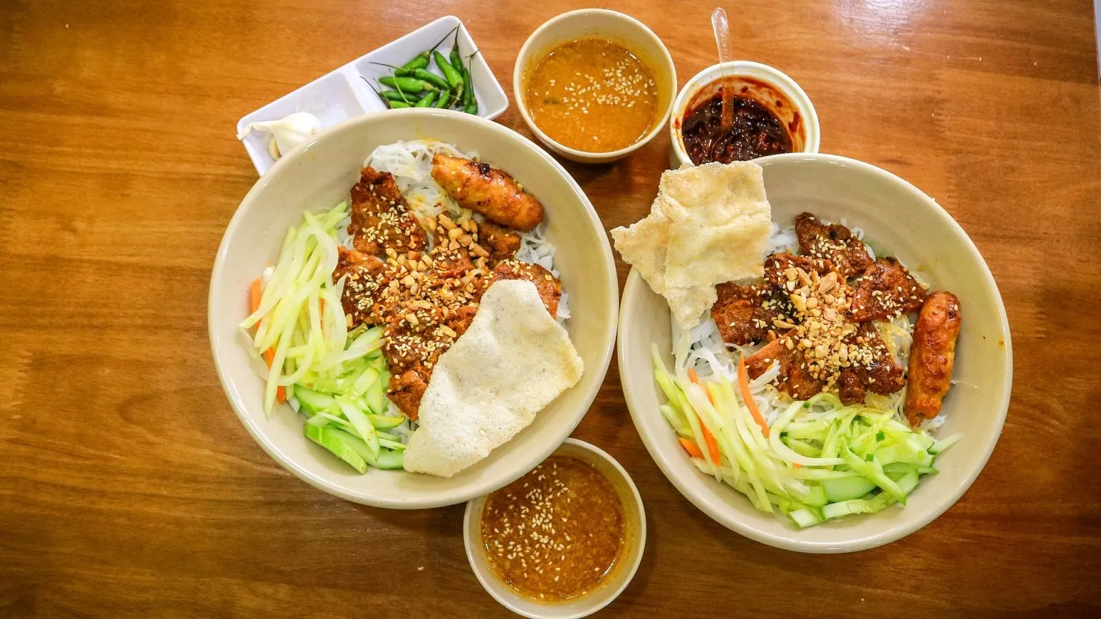 bún thịt nướng huế