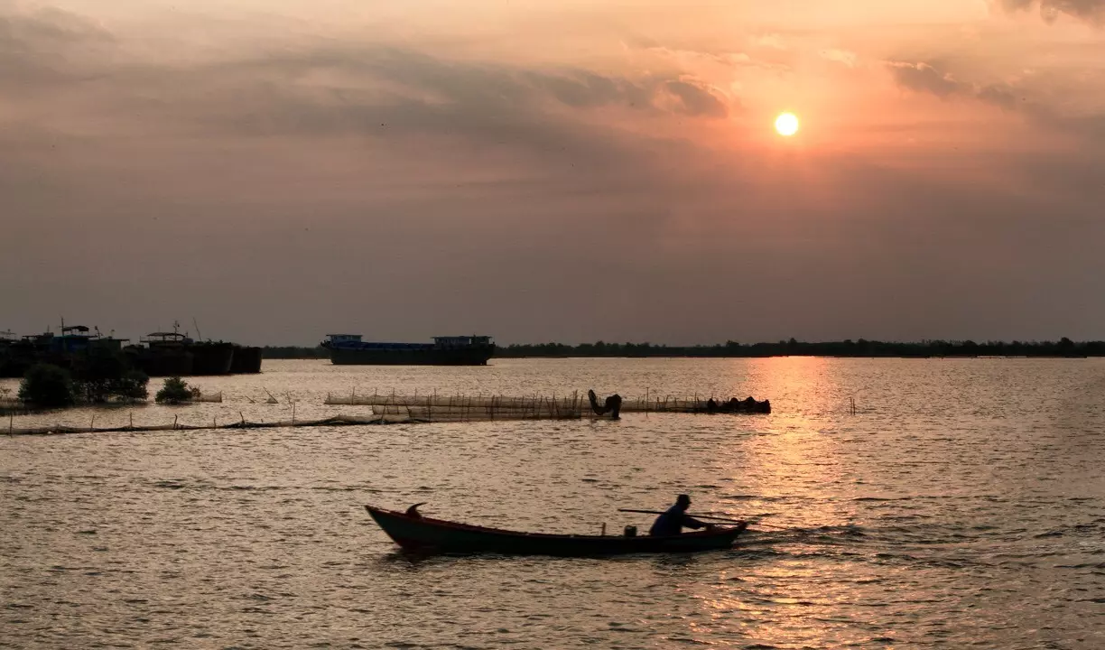 kênh vĩnh tế khi chiều tà