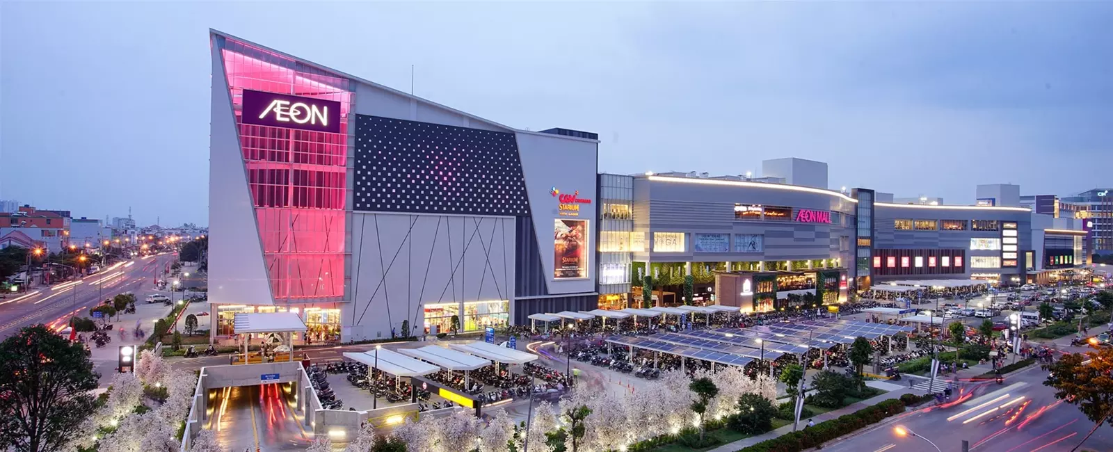 aeon mall long biên nhìn từ bên ngoài