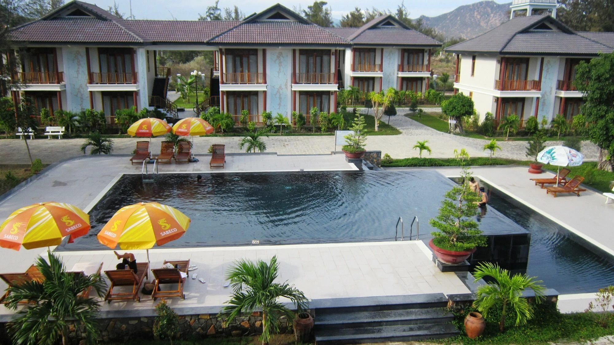 aniise villa resort 