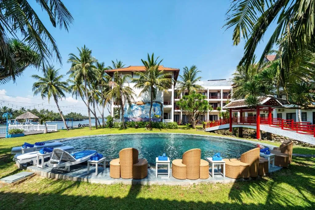 bể bơi tại river beach resort hội an