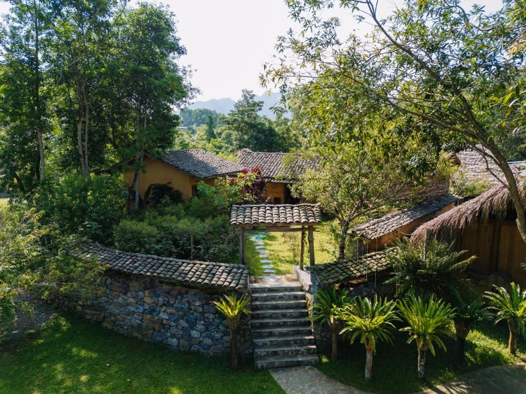 khuôn viên hà giang xanh retreat 