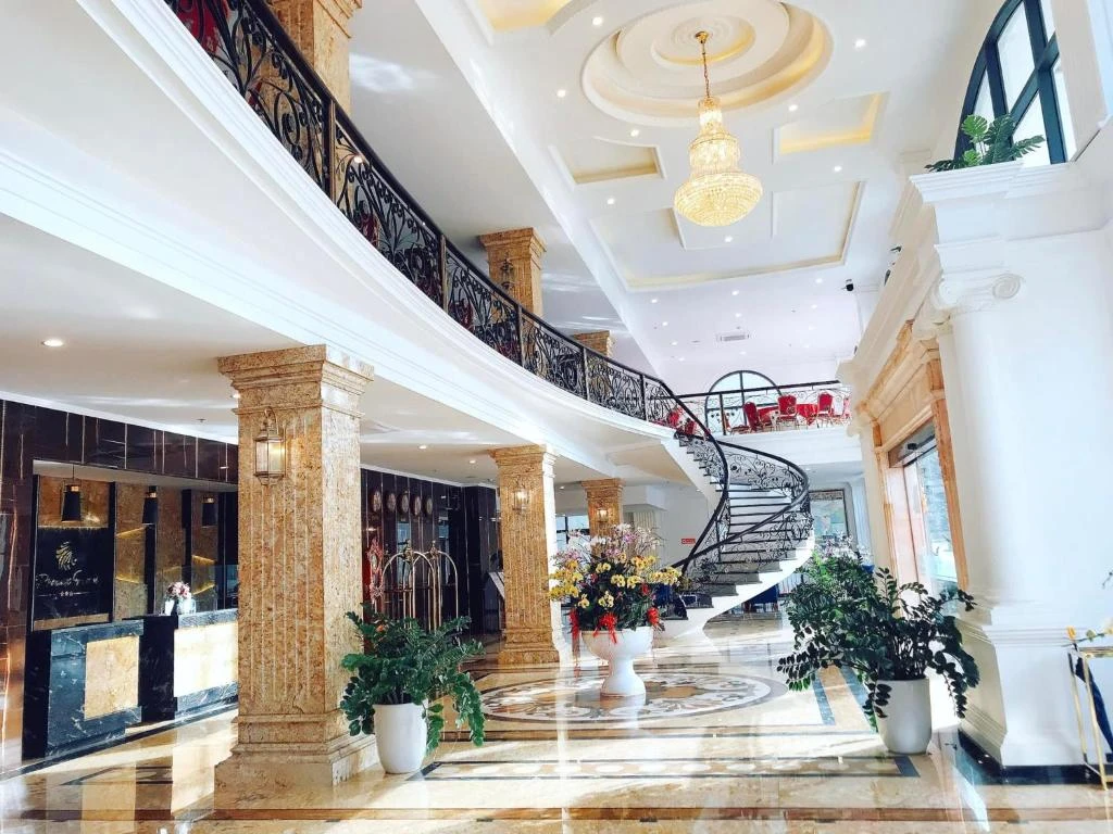 sảnh tiếp khách tại phoenix hotel 