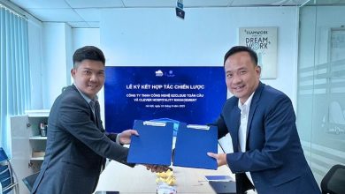 Đại diện ezCloud và Clever Hospitality Management chính thức ký kết thỏa thuận hợp tác chiến lược