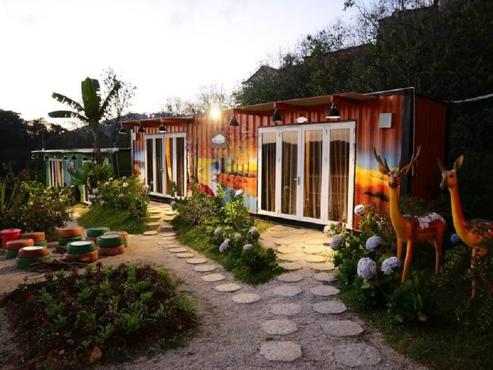 Mẫu homestay sân vườn container
