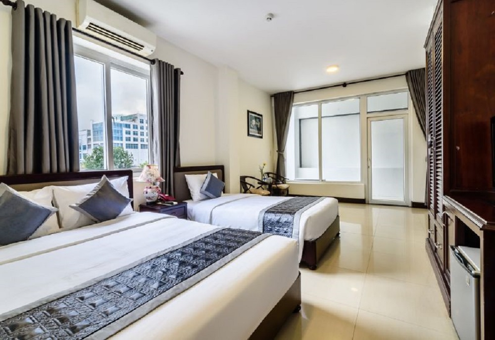 Mẫu khách sạn 3 sao phong cách tối giản